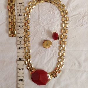 set of gold necklace, bracelet and earrings, 8 "l